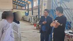 کشف و توقیف  چندین تن رب گوجه فرنگی غیر بهداشتی در ایوانکی
